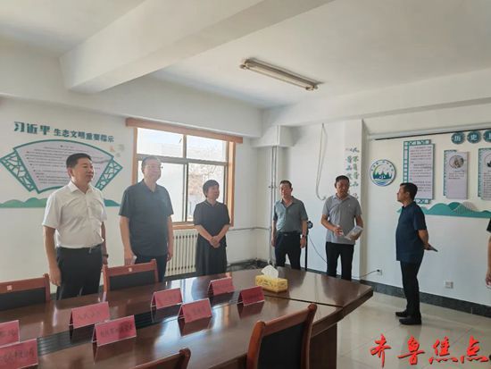 13-240P3095Q2216.jpg