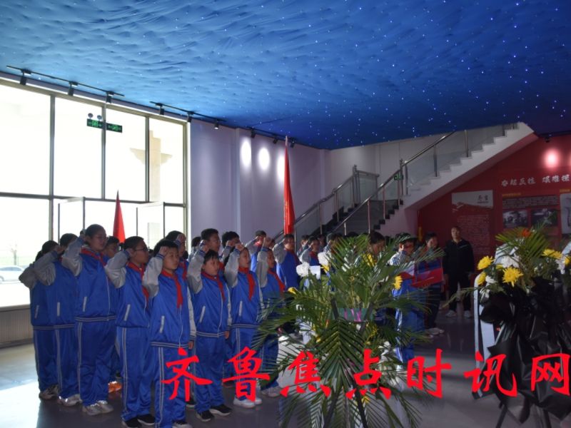 8ccf3a17917fc2b675934917f03d8ea.jpg